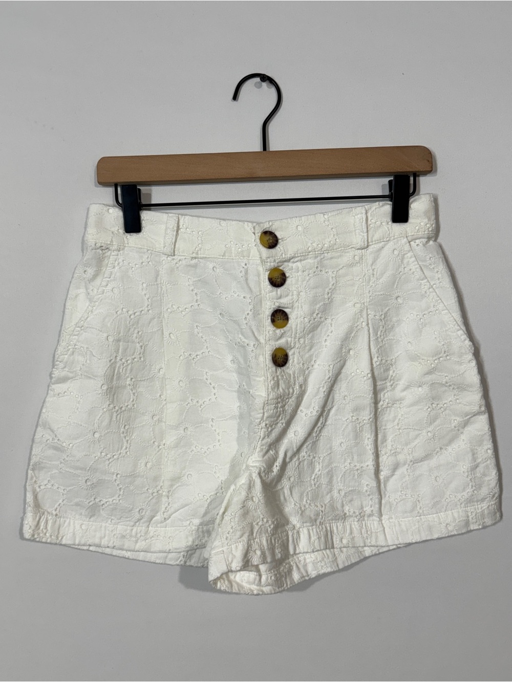 WS38 {Lucky Brand} White Eyelet Lace Embroidered High Waist Relaxed Dress Shorts